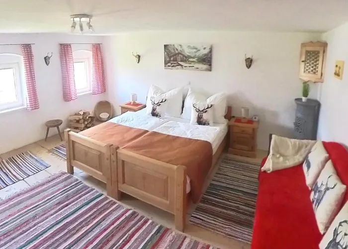 Semesterbostad Strassgartl *